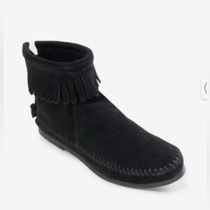 Minnetonka Moccasins Women's 289 Size 7 Back Zip Hard Sole Boot Suede Black